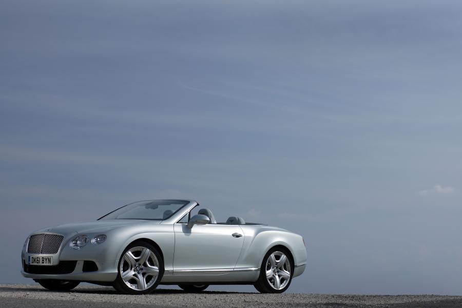  Bentley Continental GTC 2011 года  (фото 56 из 167)